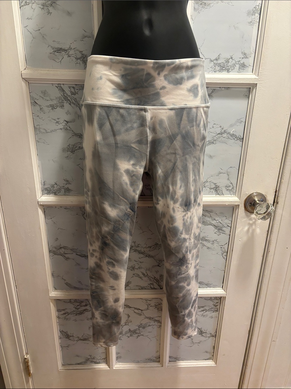 Collective Leggings Size M Colored Grey White Gently Used NWOTS
